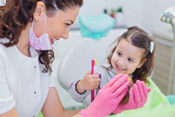Best Periodontal (Gum) Disease Treatment  in Kronenwetter, WI